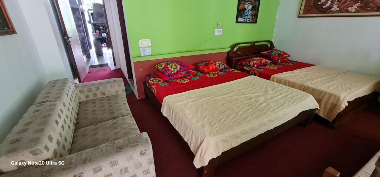 Homestay Triniti Lembang Exterior foto