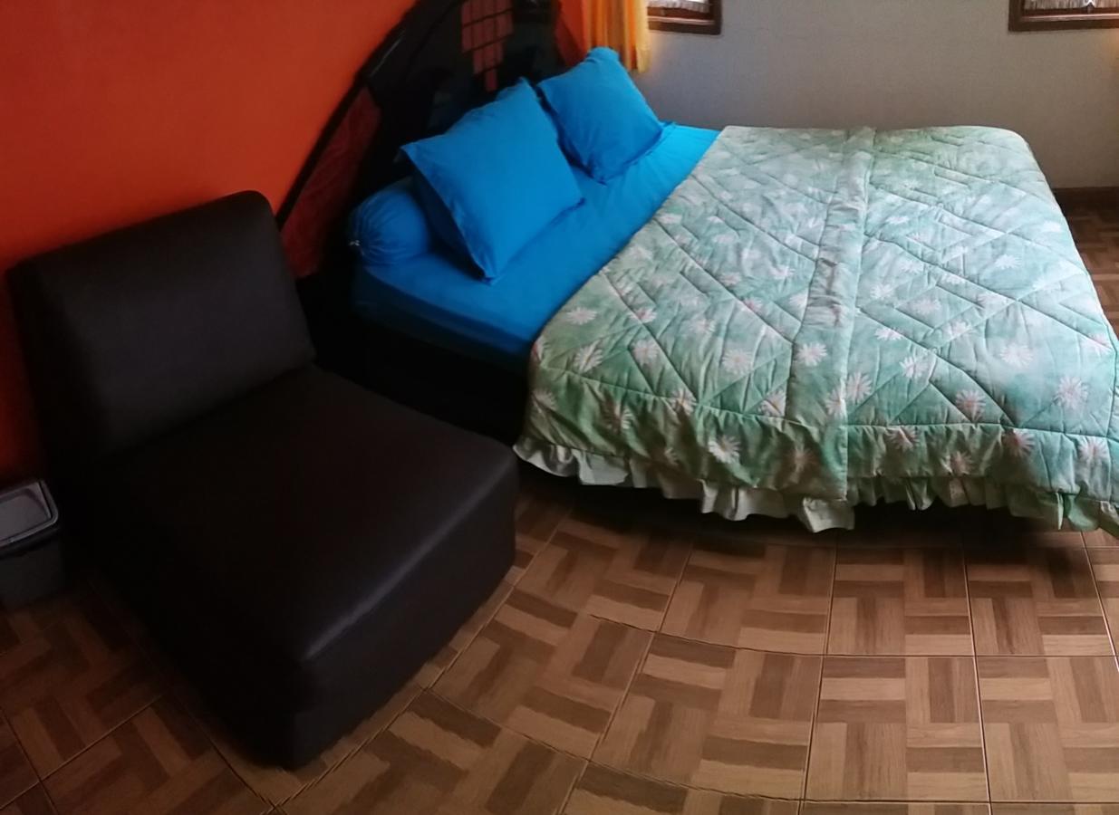 Homestay Triniti Lembang Exterior foto